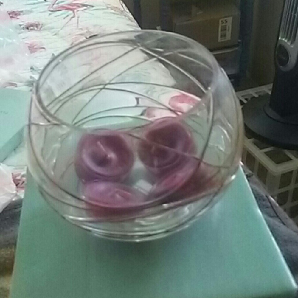 Tea lite holder